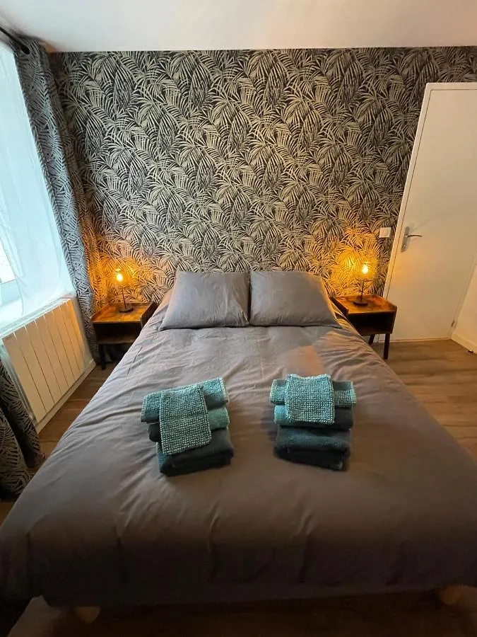 Logement Avec Terrasse Et Parking 콩카르노 프랑스