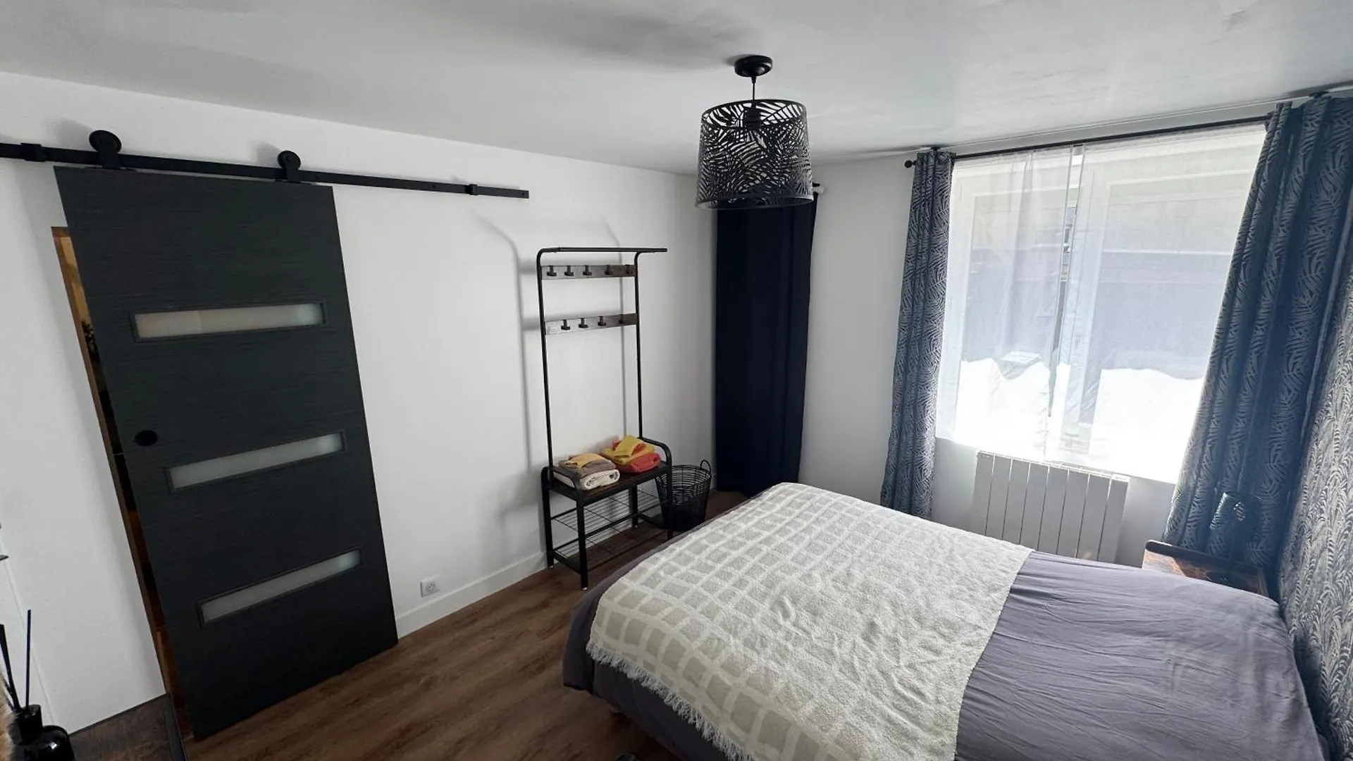 Logement Avec Terrasse Et Parking 콩카르노 0*,  프랑스